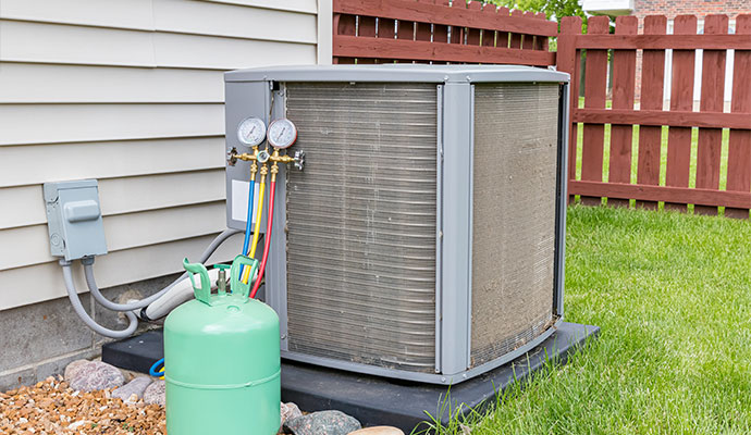 Freon refrigerant for air conditioning system